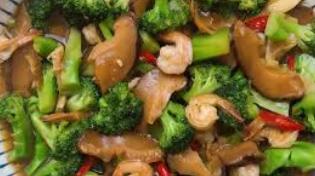 review-makanan-sehat-tumis-brokoli-dan-jamur