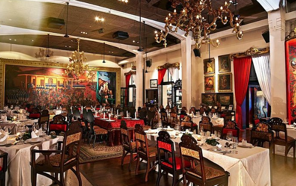 Review Restoran Tugu Kunstkring Paleis: Klasik dan Elegan