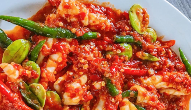 Review Cumi Sambal Balado: Pedas Manis Menggoda