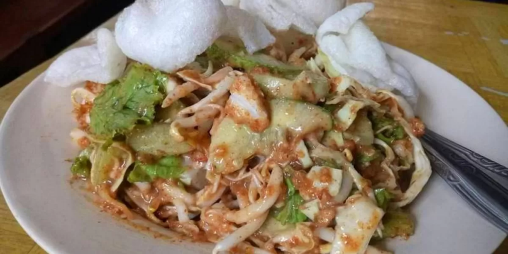 Review Makanan Lotek Macan Bandung Kelezatan Legendaris