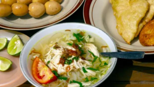 Review Makanan Soto Ayam Lamongan Bening Segar